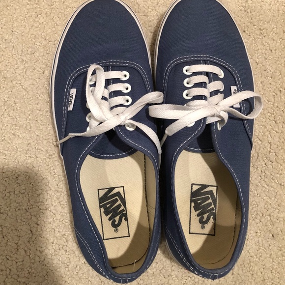 Classic Navy Vans - Like New - Picture 2 of 5